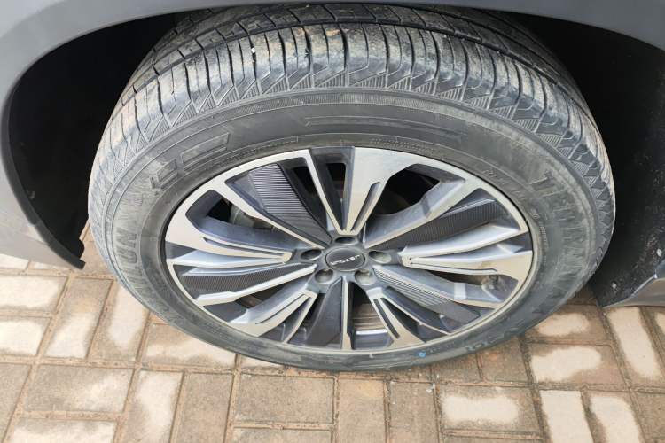 Used JETOUR Dashing 2022 1.6T DCT King PLUS Left Front Wheel Hub
