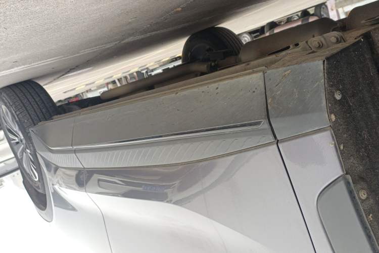 Used JETOUR Dashing 2022 1.6T DCT King PRO Left Side Sill