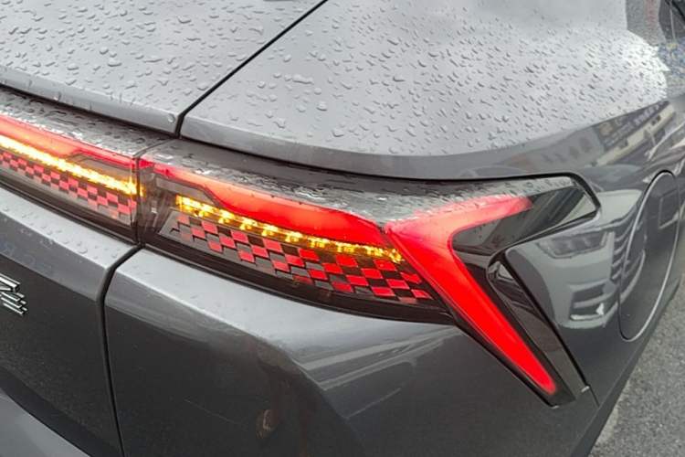 Used JETOUR Dashing 2022 1.6T DCT King MAX Right Rear Taillight
