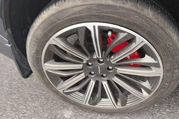 Used JETOUR Dashing 2022 1.6T DCT King MAX Right Rear Wheel Hub