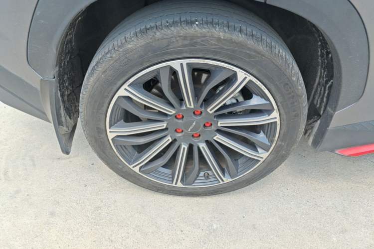 Used JETOUR Dashing 2022 1.6T DCT King SPORT Right Rear Wheel Hub