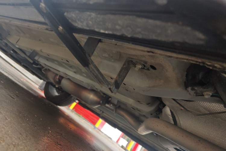 Used JETOUR Dashing 2022 1.6T DCT King MAX Chassis Rear Left