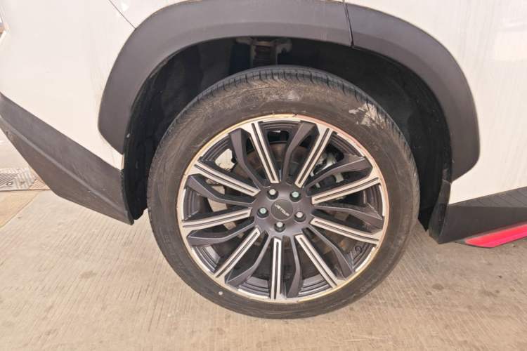 Used JETOUR Dashing 2022 1.6T DCT King SPORT Right Rear Wheel Hub