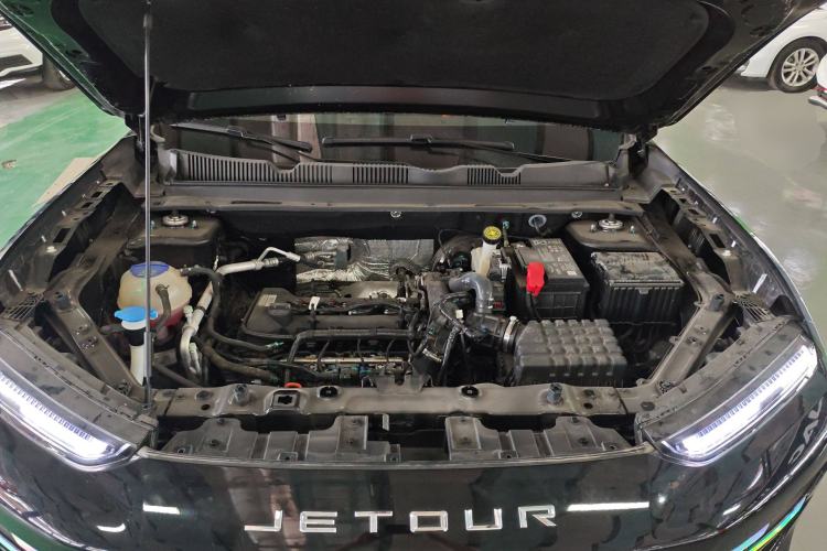 Used JETOUR Dashing 2023 1.5T DCT Starry PRO+ Engine Bay
