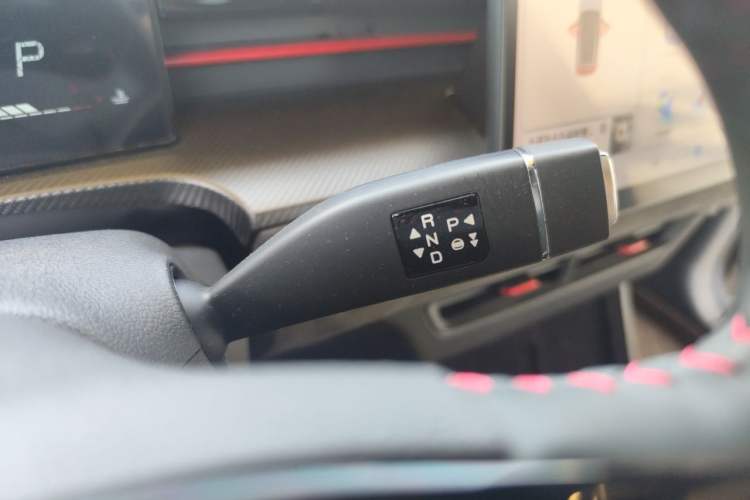 Used JETOUR Dashing 2023 1.6T DCT King PRO Gear Lever