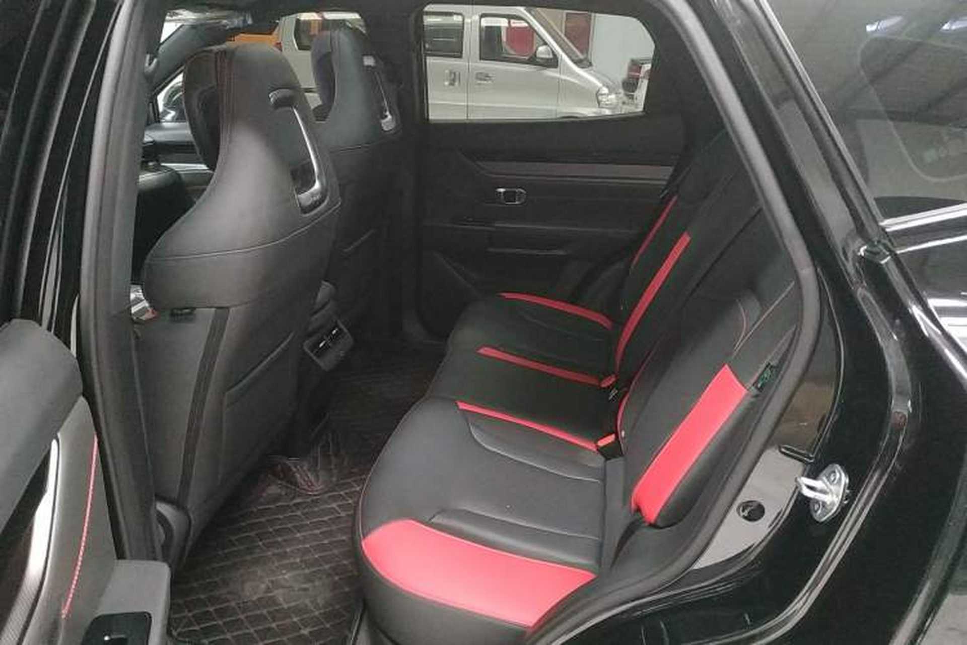Used JETOUR Dashing 2023 1.5T DCT Starlight Shine Pro Edition Interior 4