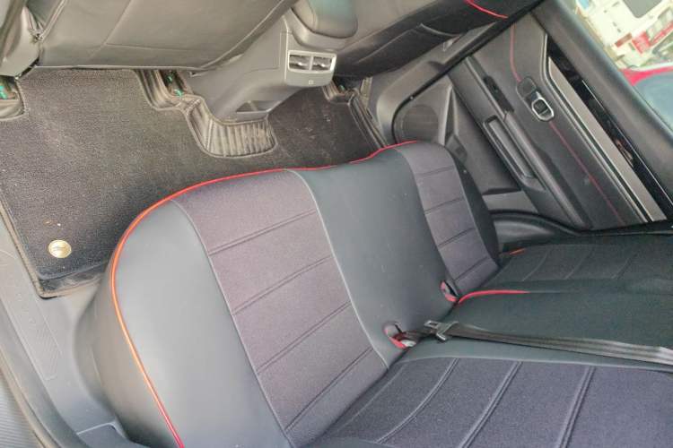 Used JETOUR Dashing 2023 1.5T DCT Starry PRO+ Left Rear Seat