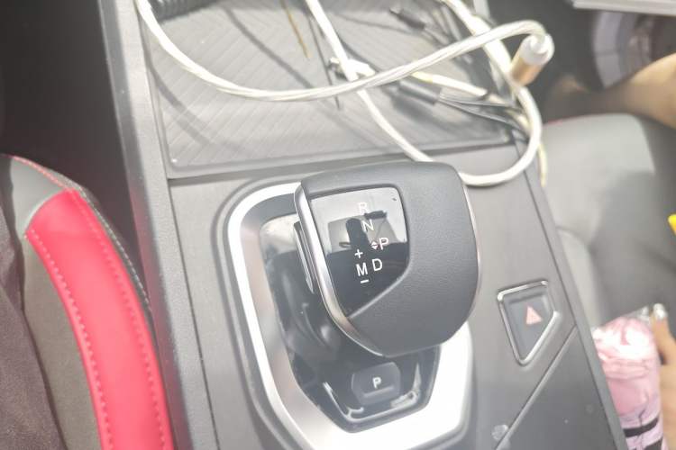 Used JETOUR Dashing 2023 1.5T DCT Starlight Shine Pro Edition Gear Lever