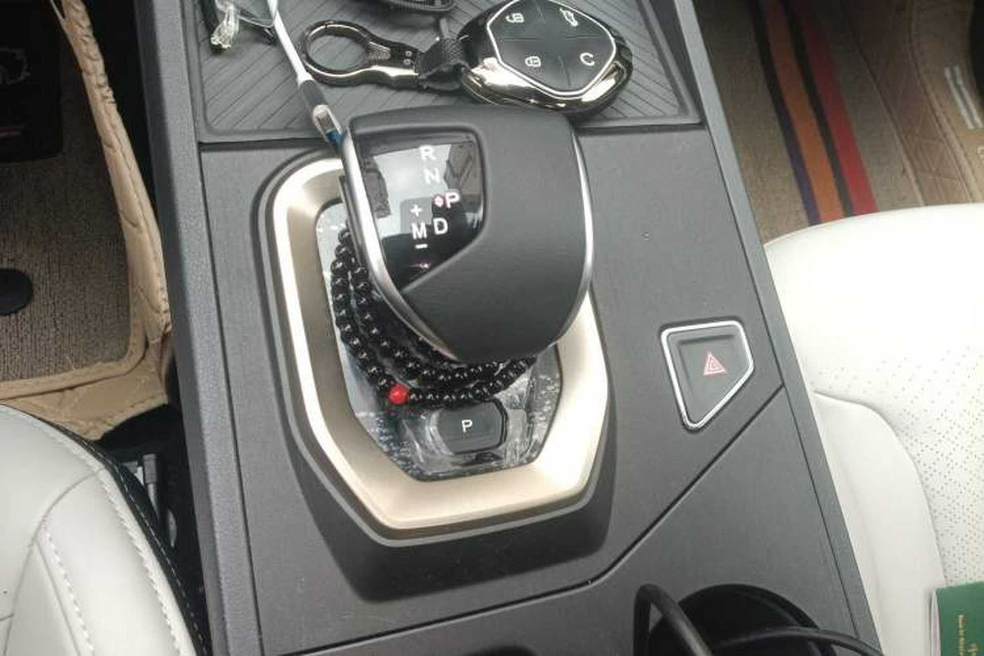 Used JETOUR Dashing 2023 1.5T DCT Starlight Shine Pro Edition Gear Lever