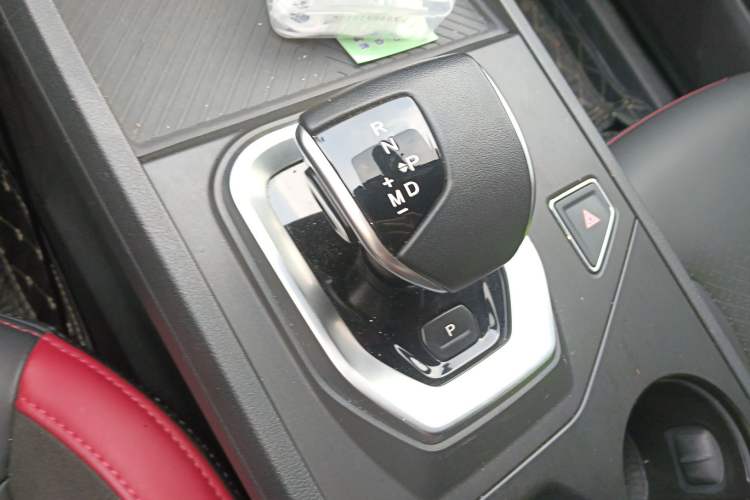 Used JETOUR Dashing 2023 1.5T DCT Starlight Shine Pro Edition Gear Lever