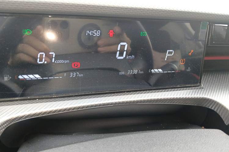 Used JETOUR Dashing 2023 1.5T DCT Starlight Shine Pro Edition Odometer Close Up