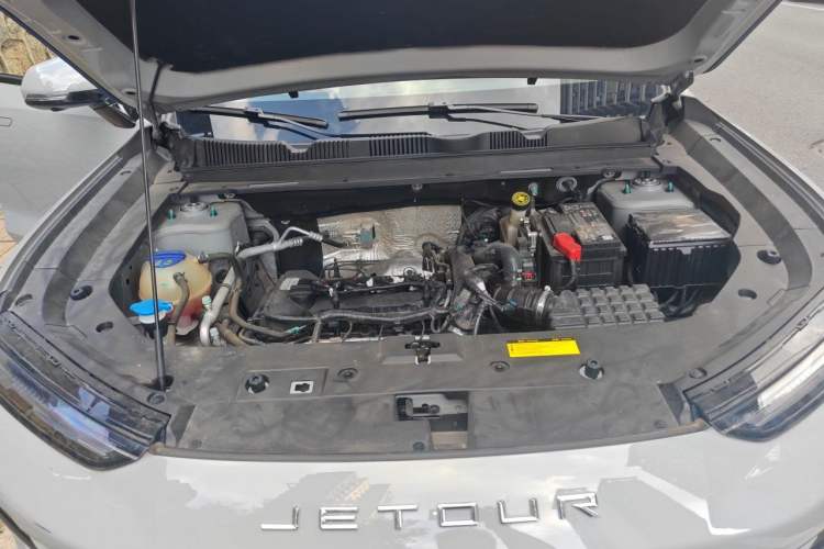 Used JETOUR Dashing 2023 1.5T DCT Starlight Shine Pro Edition Engine Bay