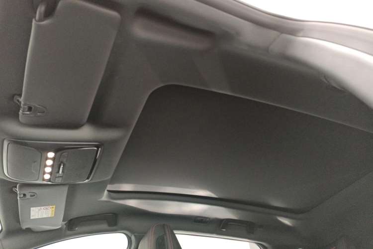 Used JETOUR Dashing 2023 1.5T DCT Starlight Shine Pro Edition Headliner