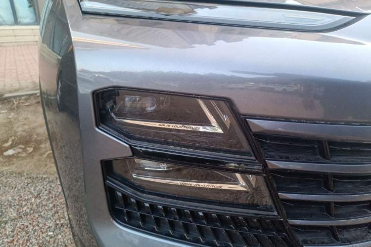 Used JETOUR Dashing 2023 1.6T DCT King SPORT Right Front Headlight