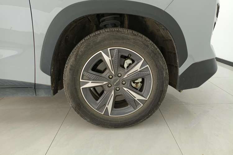Used JETOUR Dashing 2023 1.5T DCT Starlight Shine Pro Edition Right Rear Wheel Hub