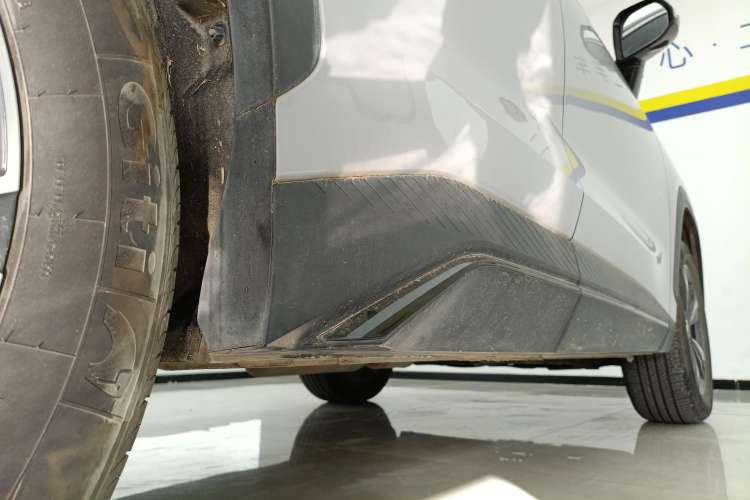 Used JETOUR Dashing 2023 1.5T DCT Starlight Shine Pro Edition Right Side Sill