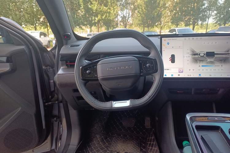 Used JETOUR Dashing 2023 1.6T DCT King SPORT Steering Wheel
