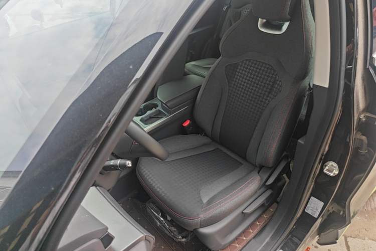 Used JETOUR Dashing 2024 1.5T DCT Youth Left Front Seat