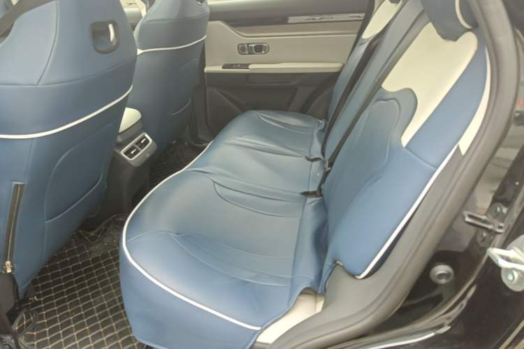 Used JETOUR Dashing 2024 1.5T DCT Starlight Shine Pro Edition Left Rear Seat
