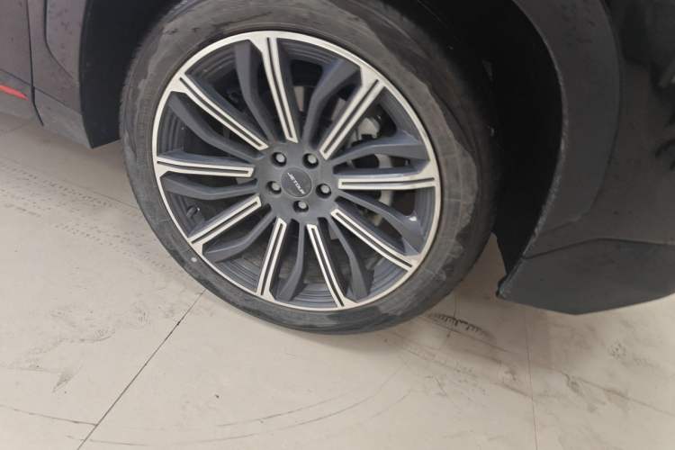 Used JETOUR Dashing 2024 1.6T DCT King MAX Right Front Wheel Hub