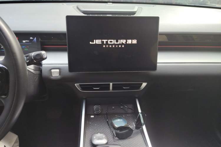 Used JETOUR Dashing 2024 1.5T DCT Starlight Shine Pro Edition Audio And AC Panel