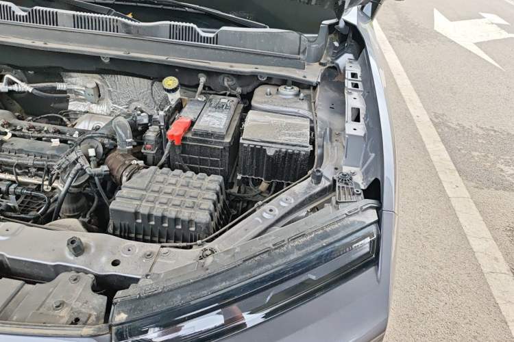 Used JETOUR Dashing 2024 1.5T DCT Youth PRO Engine Bay Left