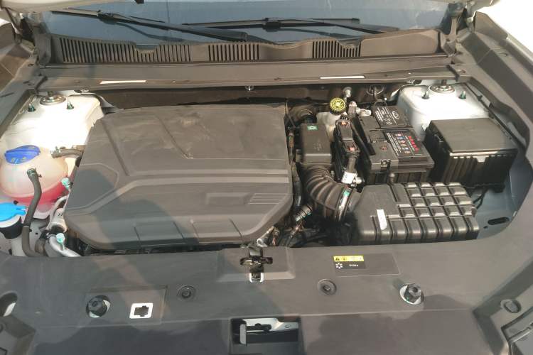 Used JETOUR Dashing 2024 1.6T DCT Dragon Edition MAX Engine Bay