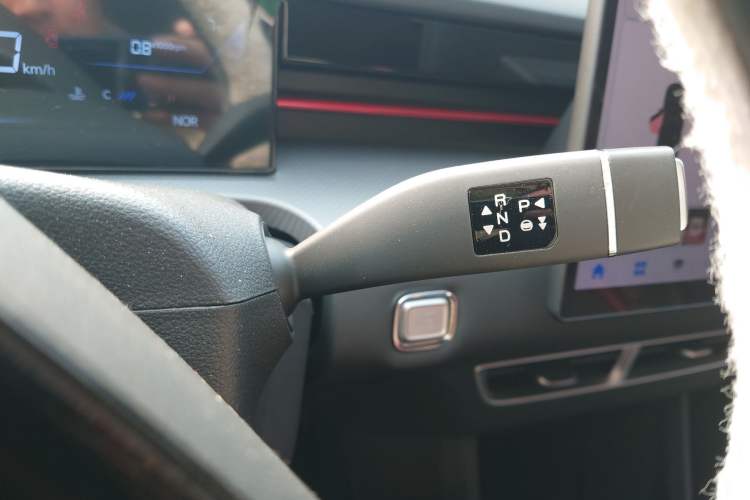 Used JETOUR Dashing 2024 1.6T DCT Dragon Edition MAX Gear Lever