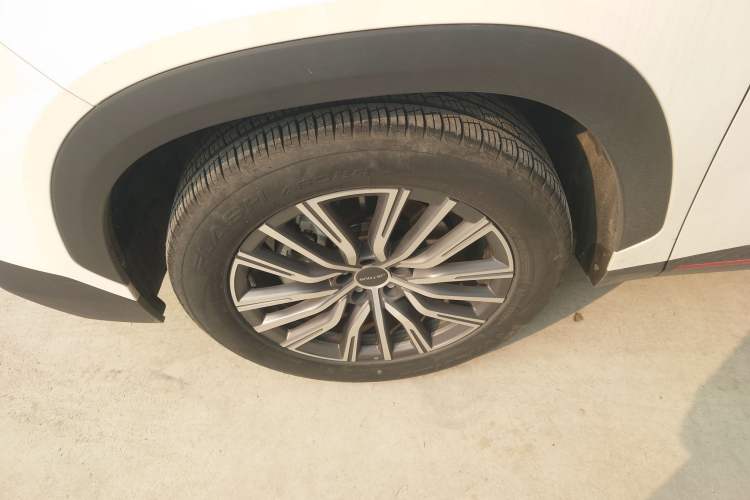 Used JETOUR Dashing 2024 1.6T DCT Dragon Edition MAX Left Front Wheel Hub