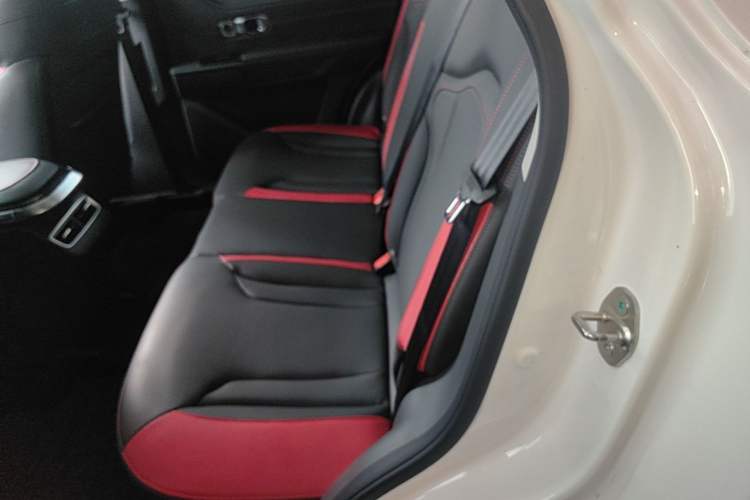 Used JETOUR Dashing 2024 1.6T DCT King Left Rear Seat