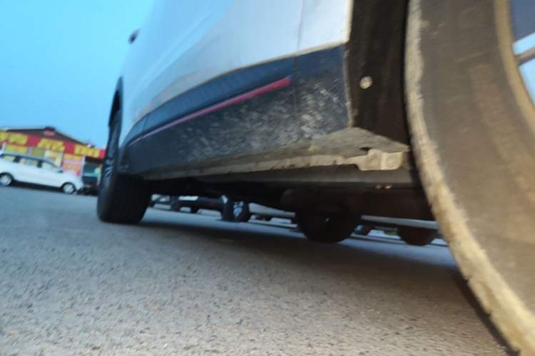 Used JETOUR Dashing 2024 1.5T DCT Longteng Edition PRO Right Side Sill
