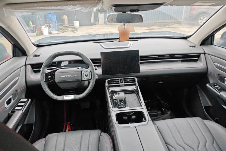 Used JETOUR Dashing 2025 1.5T DCT Luxury Edition Center Console
