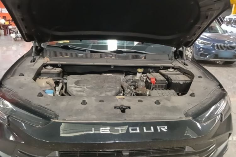 Used JETOUR Dashing 2025 1.5T DCT Elite Edition Engine Bay