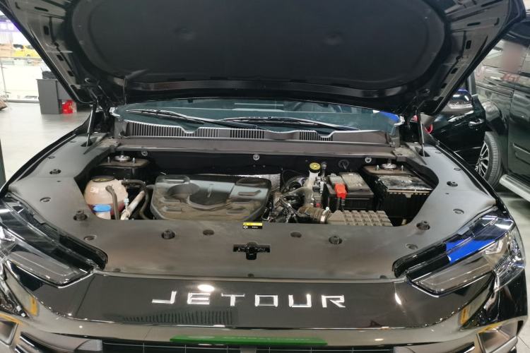 Used JETOUR Dashing 2025 1.5T DCT Luxury Edition Engine Bay