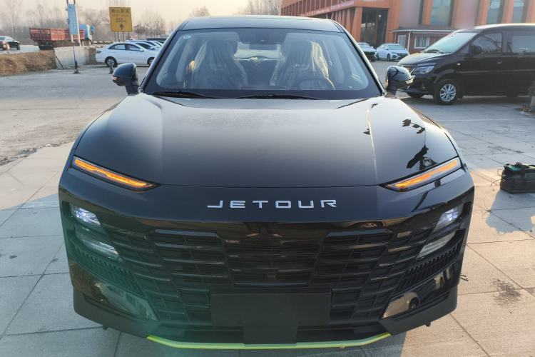 Used JETOUR Dashing 2025 1.5T DCT Beyond Edition Front