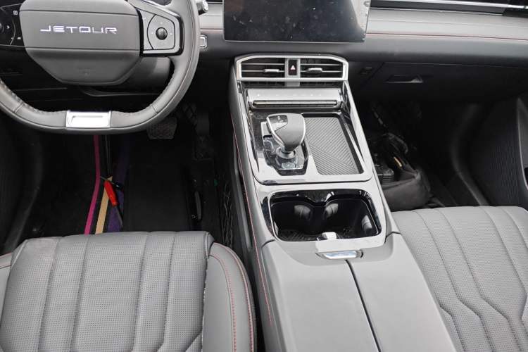 Used JETOUR Dashing 2025 1.5T DCT Luxury Edition Gear Lever