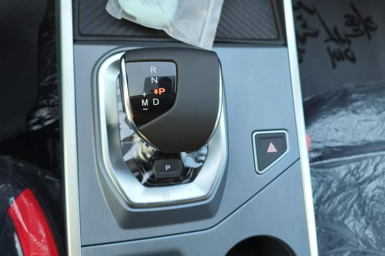 Used JETOUR Dashing 2025 1.5T DCT Beyond Edition Gear Lever