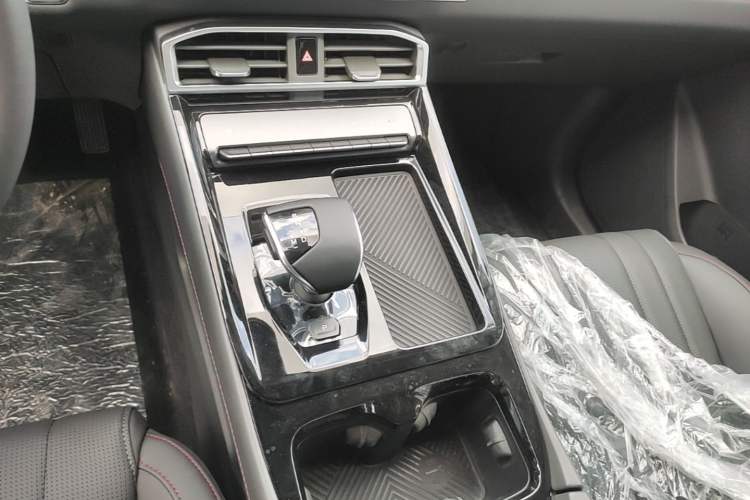 Used JETOUR Dashing 2025 1.5T DCT Ultimate Edition Gear Lever