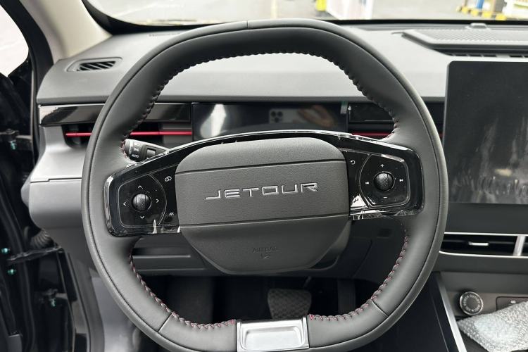 Used JETOUR Dashing 2025 1.5T DCT Beyond Edition Interior 4