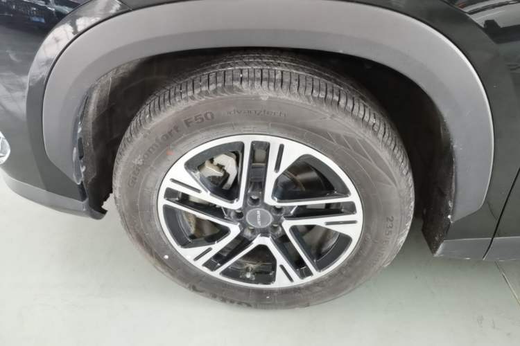 Used JETOUR Dashing 2025 1.5T DCT Luxury Edition Left Front Wheel Hub