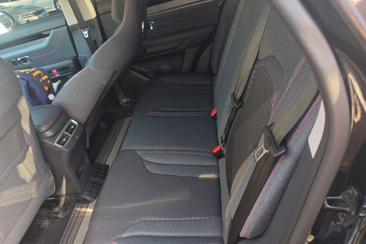 Used JETOUR Dashing 2025 1.5T DCT Beyond Edition Left Rear Seat