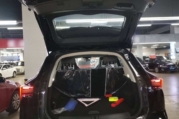 Used JETOUR Dashing 2025 1.5T DCT Beyond Edition Trunk