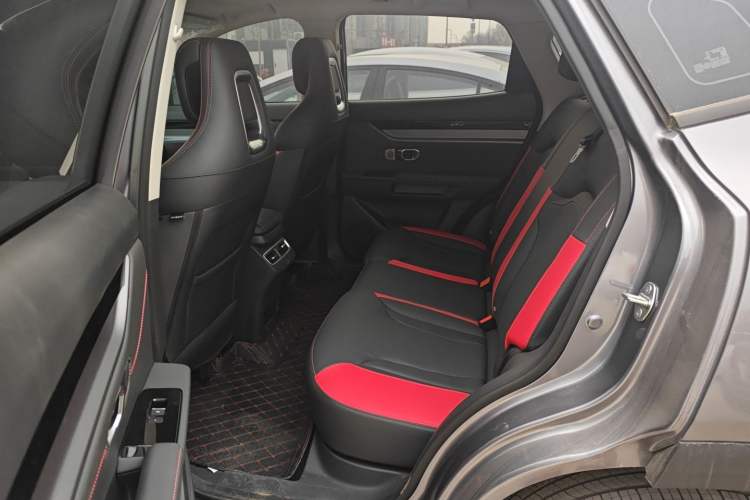 Used JETOUR Dashing 2025 1.5T DCT Youth UP Left Rear Seat