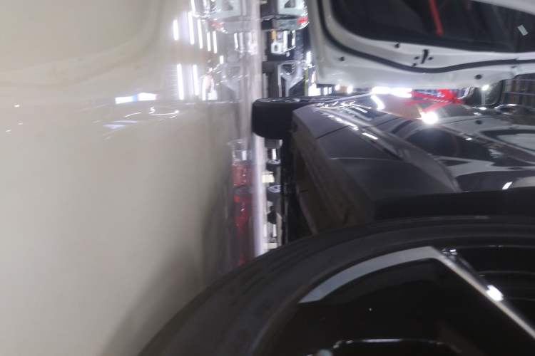 Used JETOUR Dashing 2025 1.5TD DCT Flagship Edition Left Side Sill
