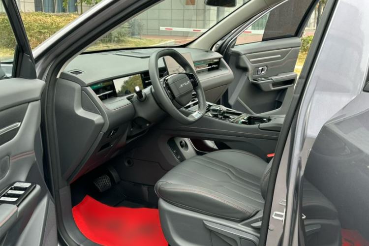 Used JETOUR Dashing 2025 1.5T DCT Luxury Edition Interior 4