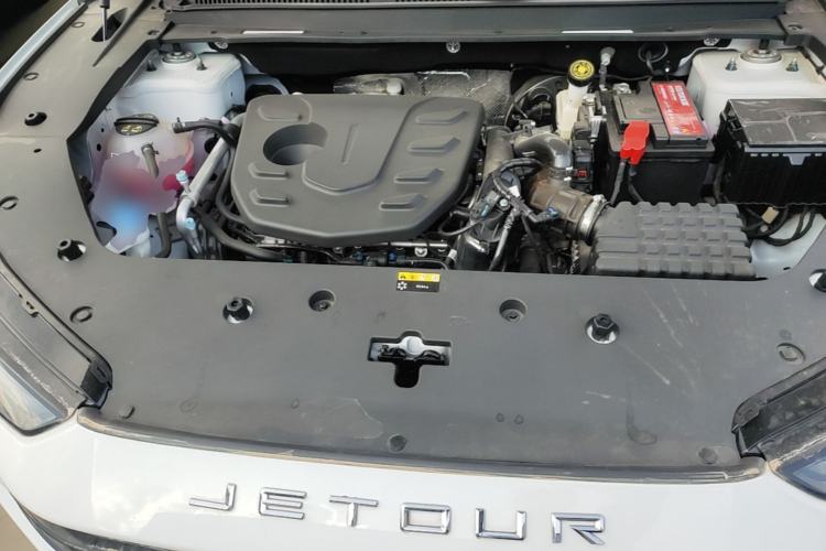 Used JETOUR Dashing 2025 1.5T DCT Luxury Edition Engine Bay