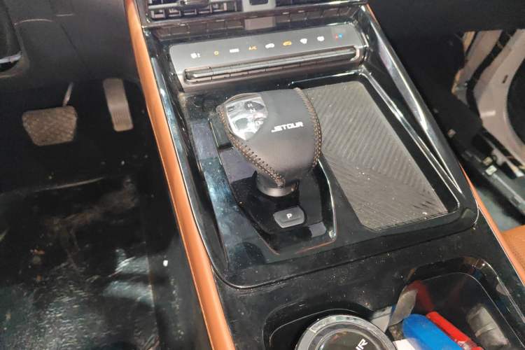 Used JETOUR Dashing 2025 1.5T DCT Luxury Edition Gear Lever
