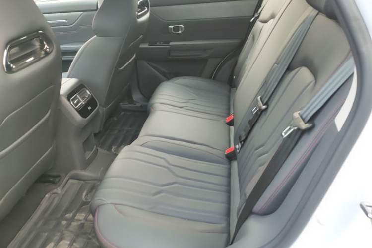 Used JETOUR Dashing 2025 1.5T DCT Luxury Edition Left Rear Seat