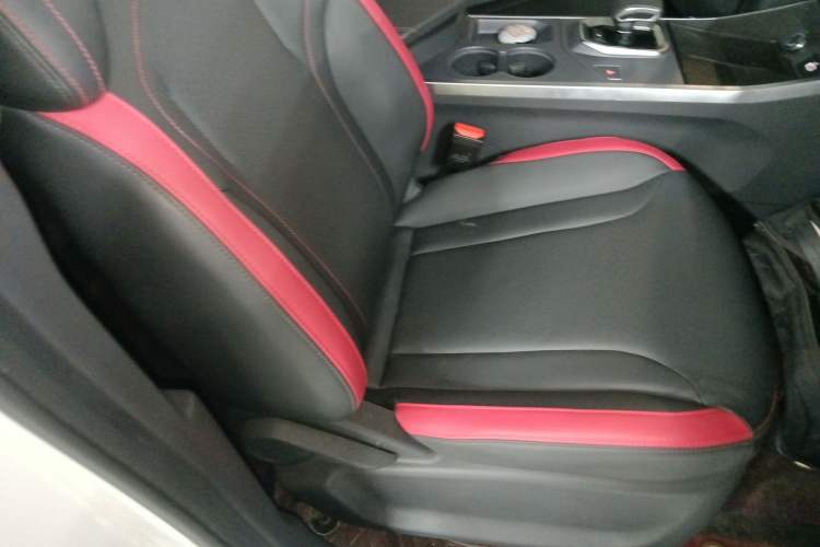 Used JETOUR Dashing 2025 1.5T DCT Youth UP Right Front Seat