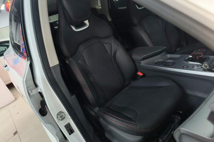 Used JETOUR Dashing 2025 1.5T DCT Beyond Edition Right Front Seat